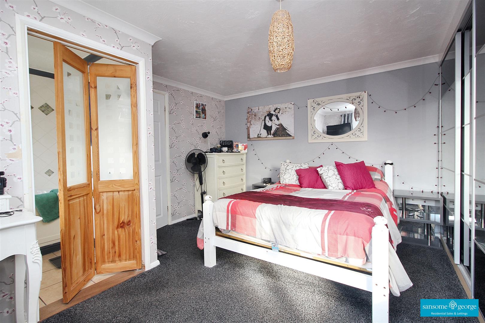 Ashampstead Road, Southcote, Reading